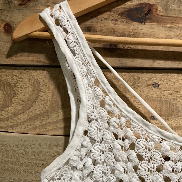 4/$25 Moa Moa White High Low Sleeveless Top Small. B - Picture 7 of 7